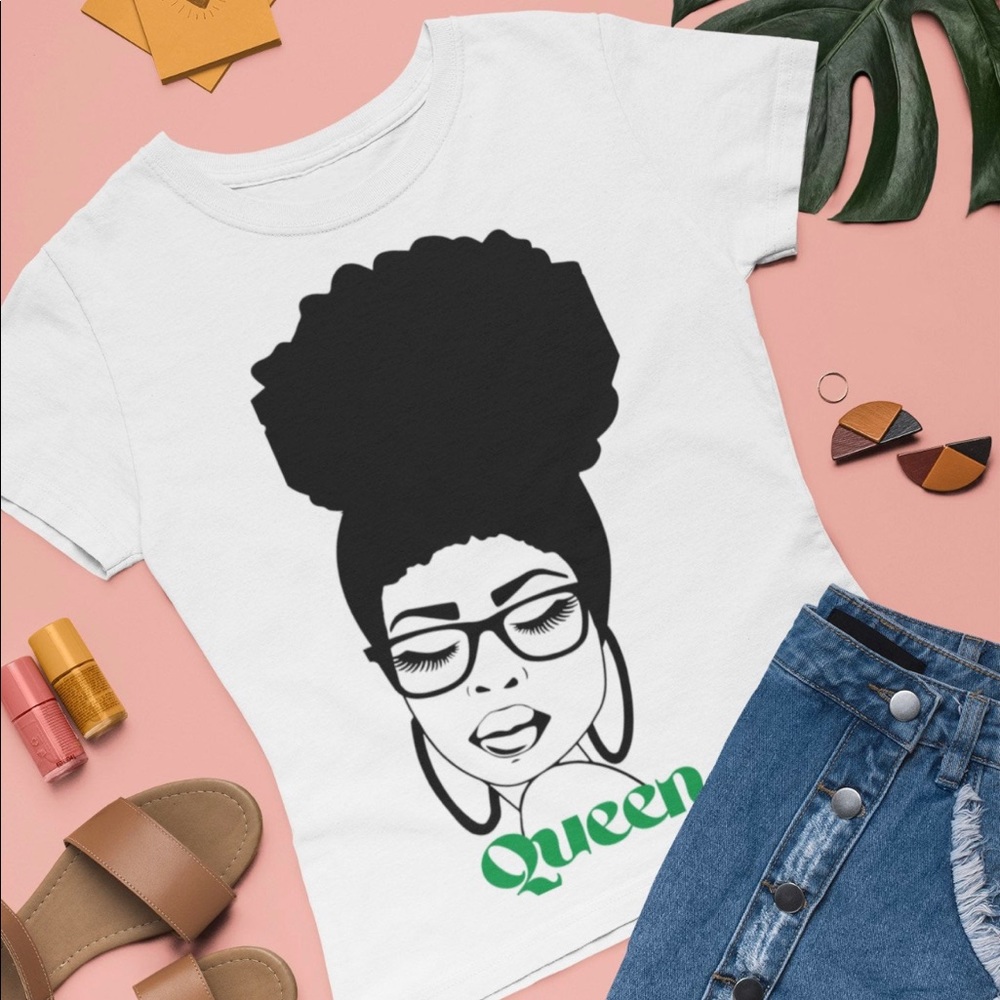 Queen Women’s T-Shirt